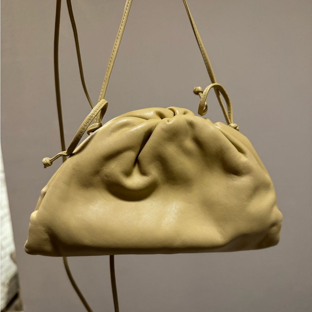 Bottega Veneta Mini Pouch in the color Tapioca